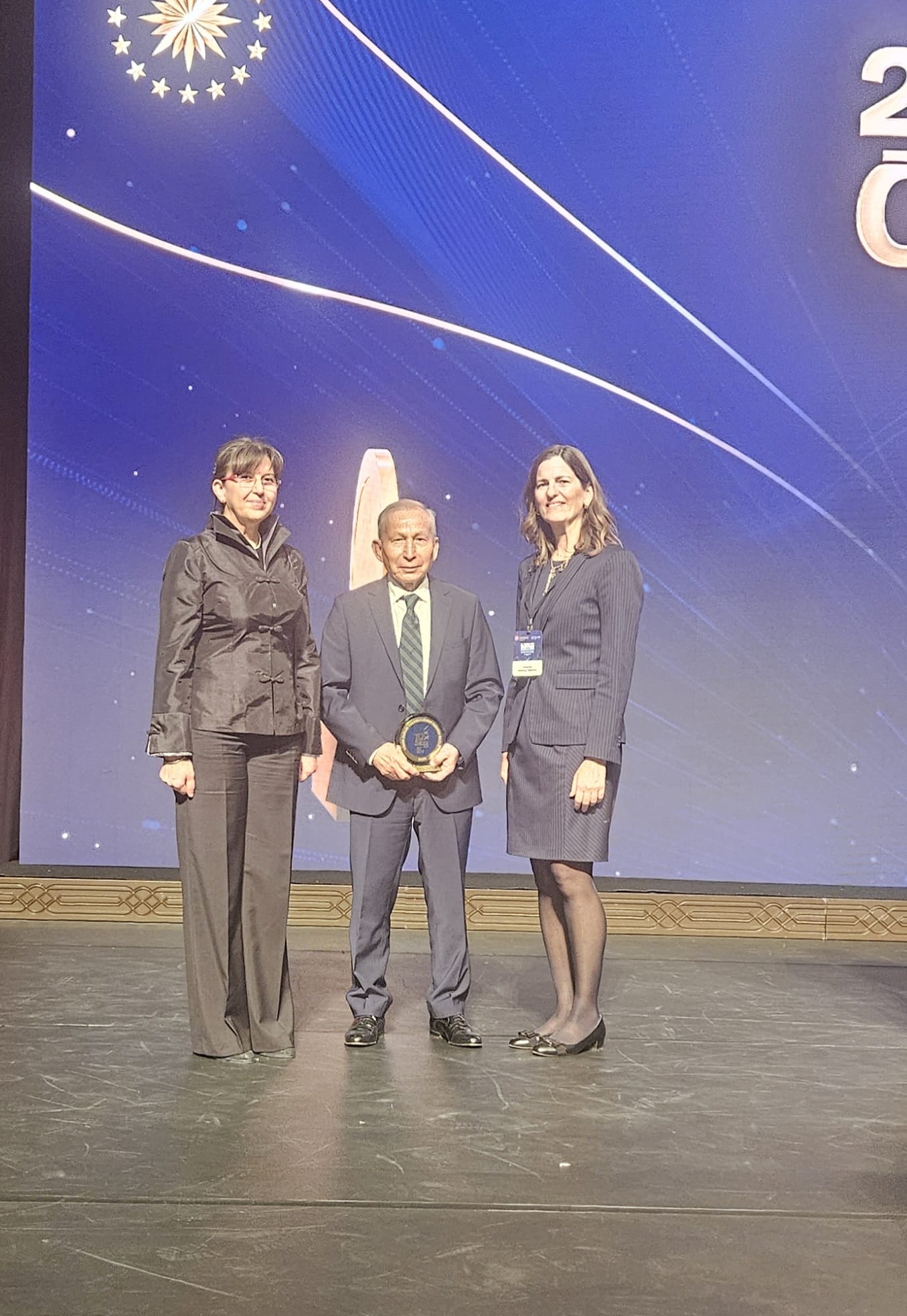 Atabay’a TÜSEB Sağlık Teknolojileri Prestij Ödülü