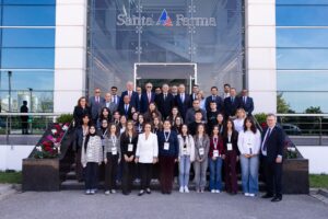 Türkiye’de Bir İlk İlaç Üretim Teknolojisi Programında Eğitim Başladı